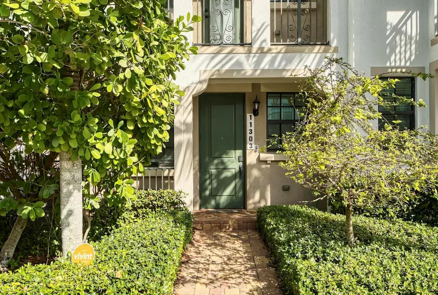 11303 SW 15th St, Pembroke Pines, FL 33025 - Image #2