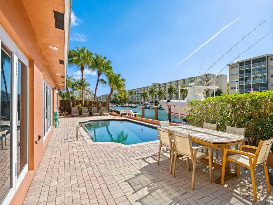 1618 SE 14th St, Fort Lauderdale, FL 33316 - Image #3