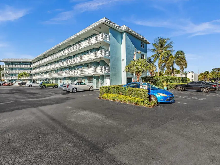 801 NE 18th Ct #103, Fort Lauderdale, FL 33305 - Image #2