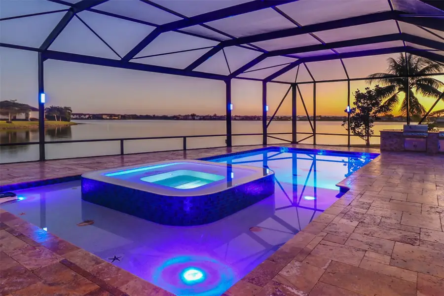 9750 Lakeview Ln, Parkland, FL 33076 - Image #2