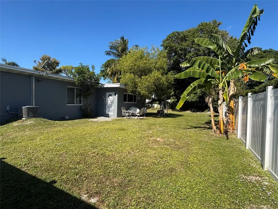 935 NE 33rd St, Oakland Park, FL 33334 - Image #3