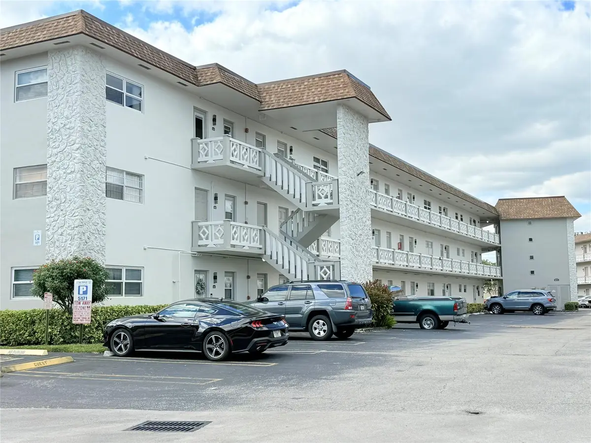 5171 W Oakland Park Blvd #312, Lauderdale Lakes, FL 33313 - Image #1