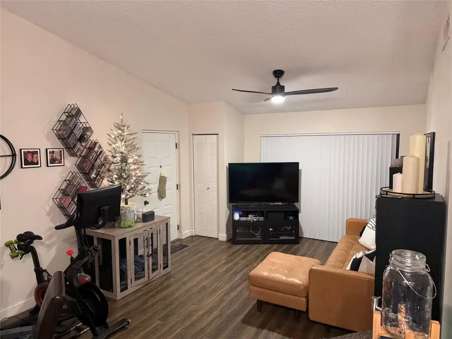 9999 Summerbreeze Dr #815, Sunrise, FL 33322 - Image #2