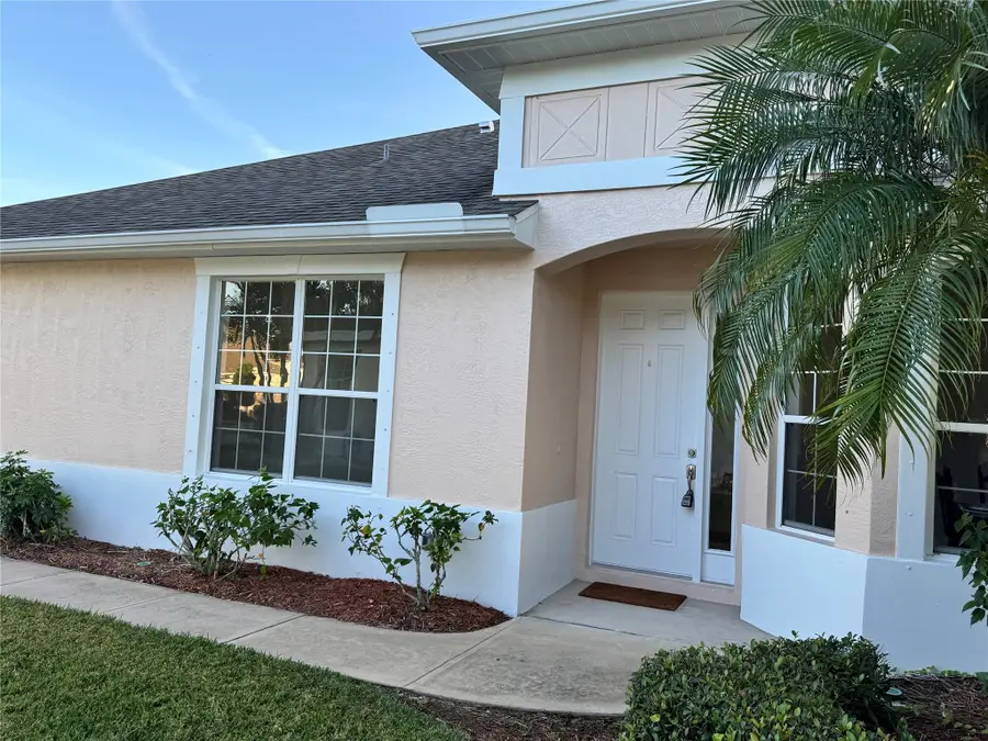 413 W Tangerine Sq, Vero Beach, FL 32968 - Image #2
