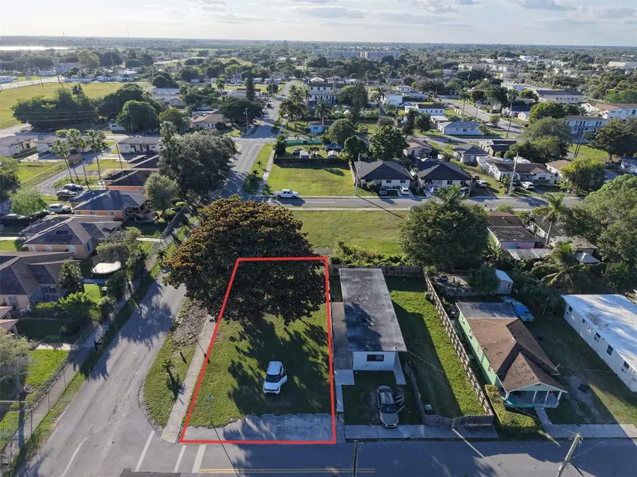 548 SW 6th Ter, Homestead, FL 33030 - Image #2