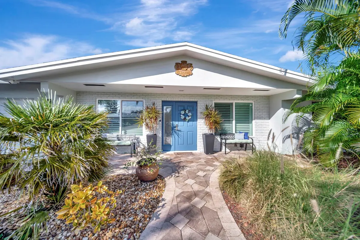 2611 NE 53rd St, Lighthouse Point, FL 33064 - Image #1