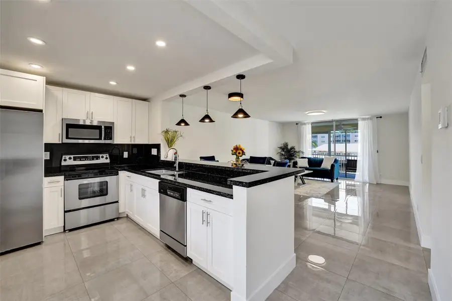 1024 SE 3rd Ave #207, Dania Beach, FL 33004 - Image #3