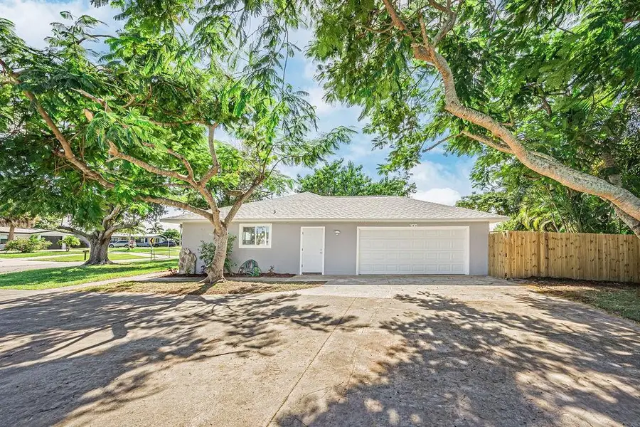 300 Riomar Drive, Port Saint Lucie, FL 34952 - Image #3