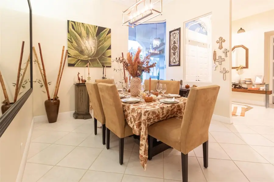 5062 Kensington Circle, Coral Springs, FL 33076 - Image #3