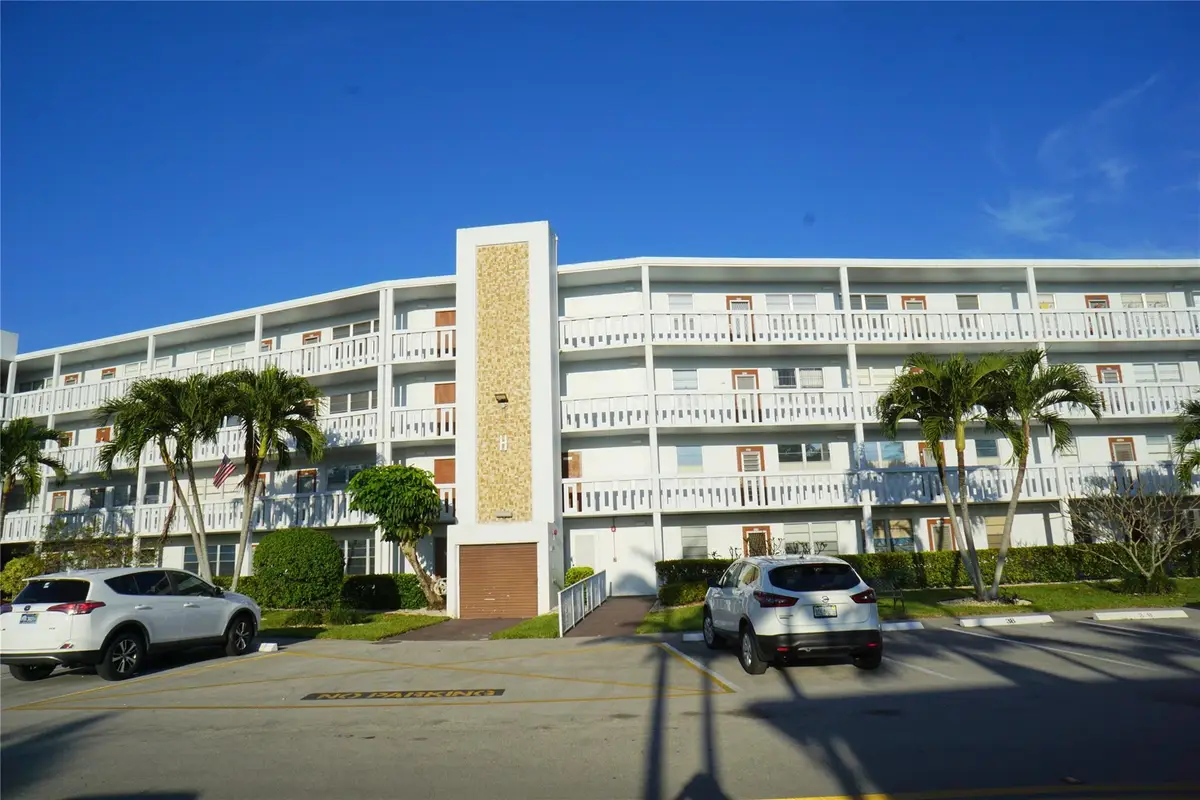4029 Newport H #4029, Deerfield Beach, FL 33442 - Image #1