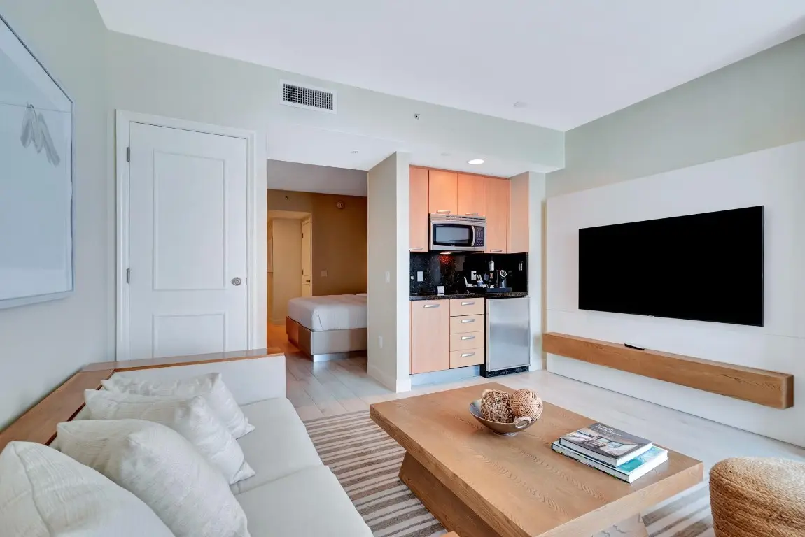 505 N Ft Lauderdale Bch Boulevard #903, Fort Lauderdale, FL 33304 - Image #1