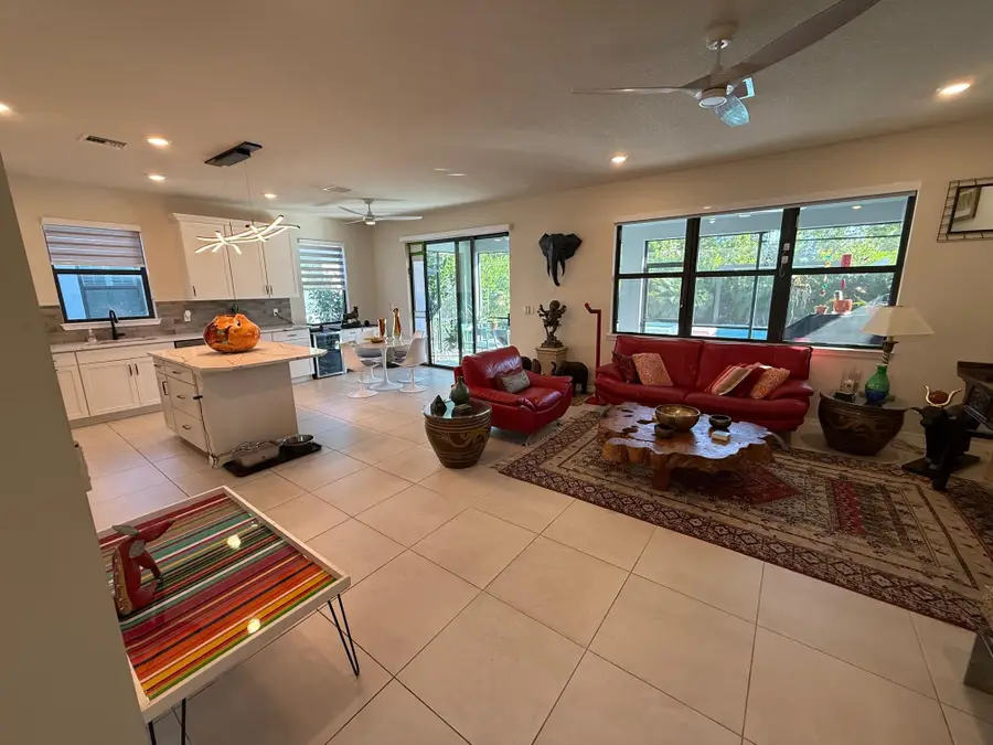 4458 Providence Way, Oakland Park, FL 33309 - Image #2