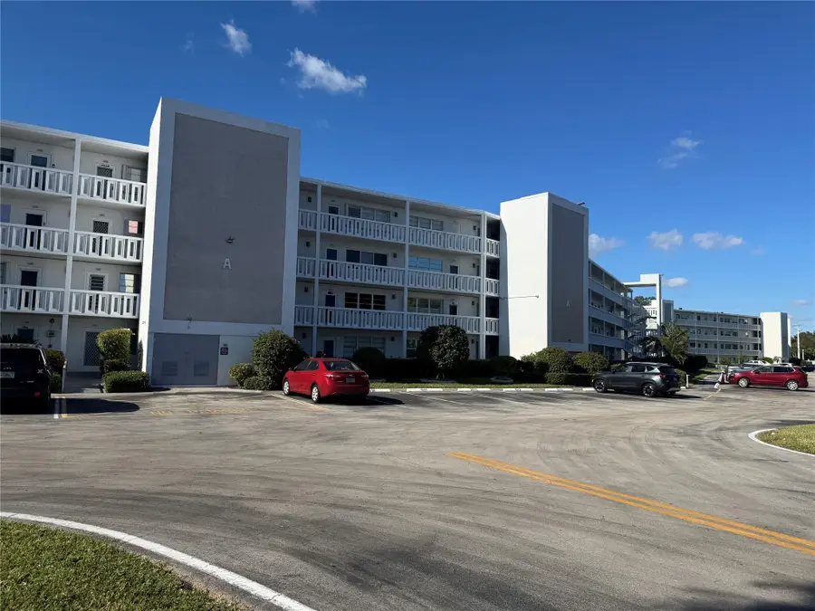 2007 Ellesmere A #2007, Deerfield Beach, FL 33442 - Image #2