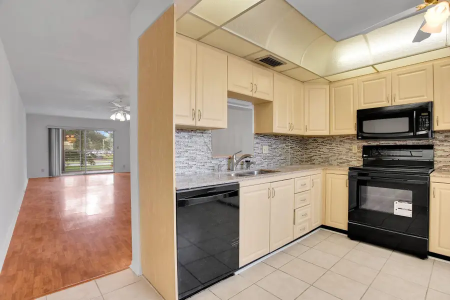 2006 Granada Dr #N2, Coconut Creek, FL 33066 - Image #2