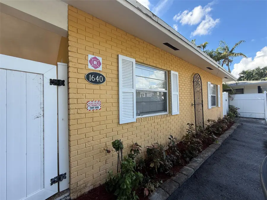 1640 NE 4th Pl, Fort Lauderdale, FL 33301 - Image #2