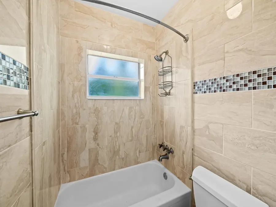 1640 NE 4th Place, Fort Lauderdale, FL 33301 - #3