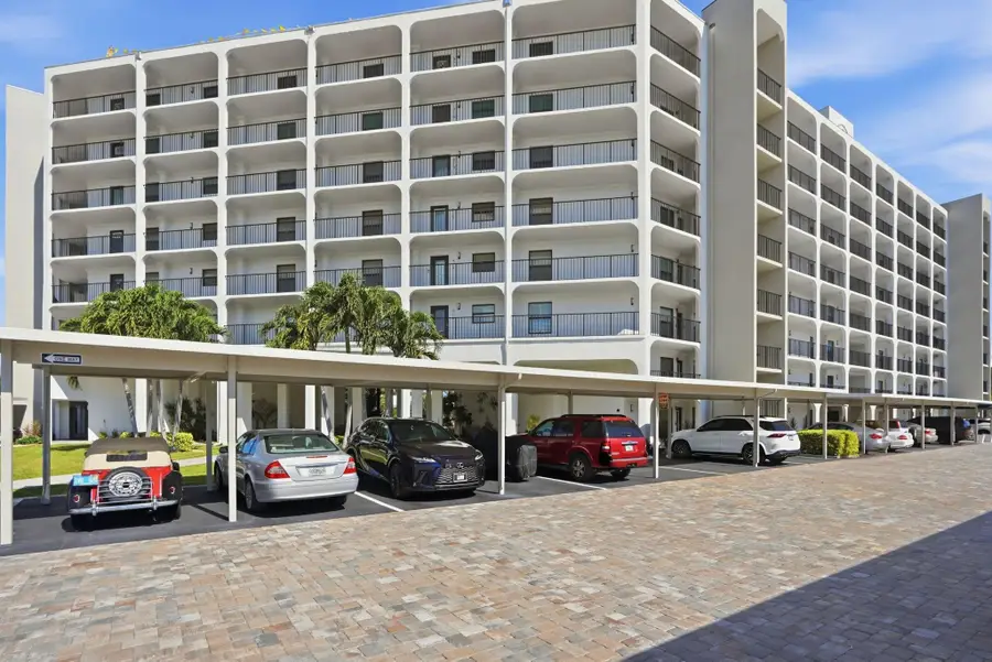 1629 Riverview Rd #620, Deerfield Beach, FL 33441 - Image #2