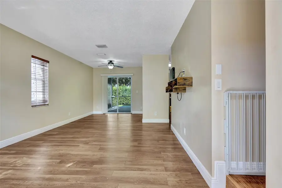 11567 N Open Ct, Hollywood, FL 33026 - Image #3