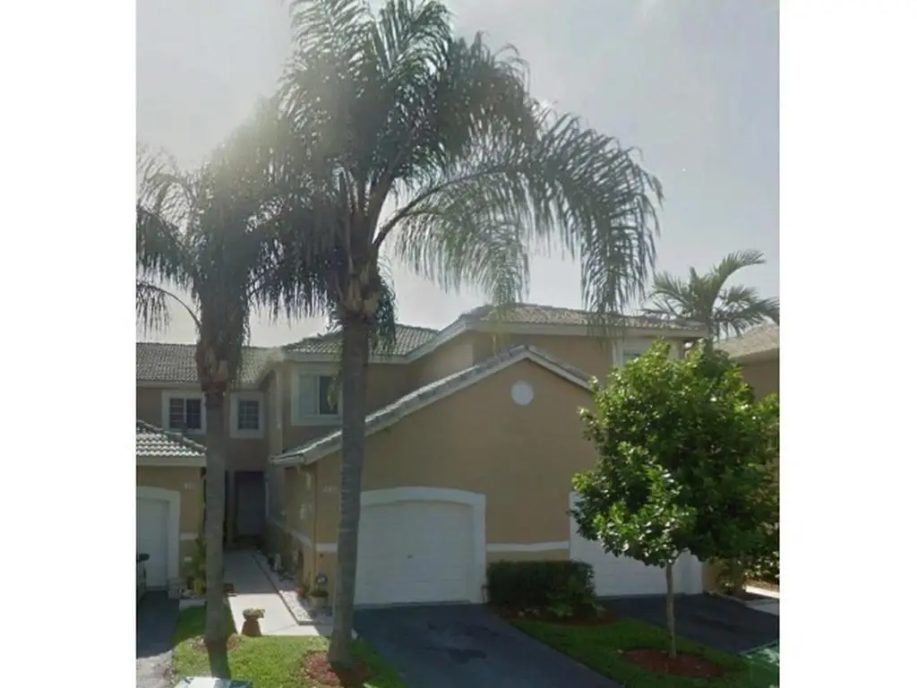 1928 Madeira Dr, Weston, FL 33327 - Image #1