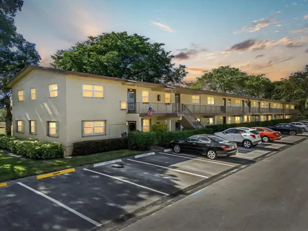 7390 NW 1st St #104, Margate, FL 33063