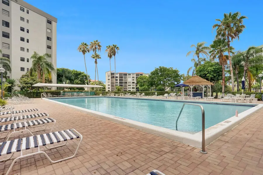 2221 Cypress Island Dr #501, Pompano Beach, FL 33069 - Image #2
