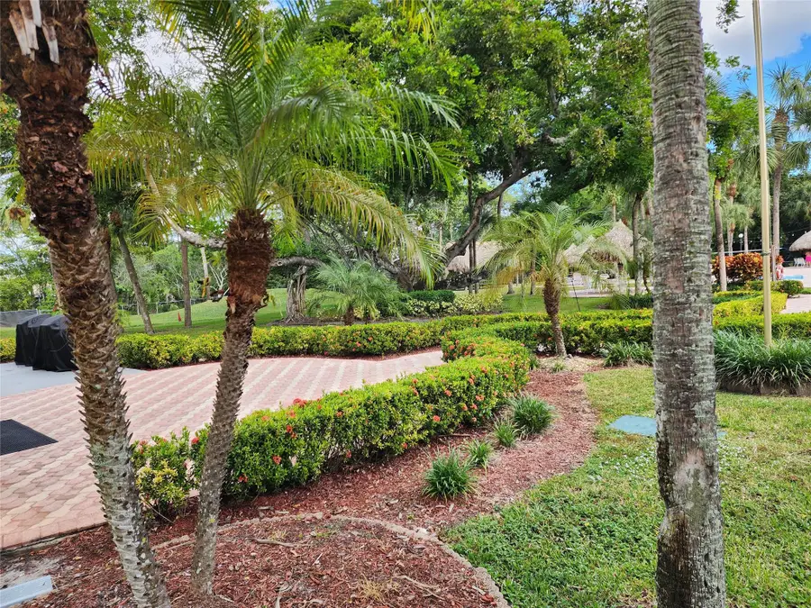 3050 Holiday Springs Blvd #207, Margate, FL 33063 - Image #3