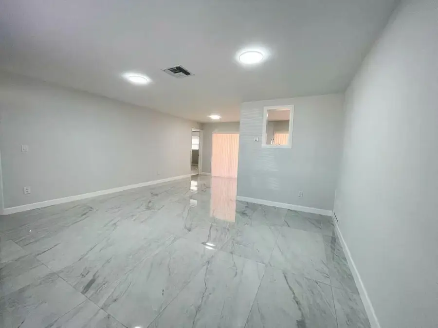 7750 Atlanta St, Hollywood, FL 33024 - Image #3