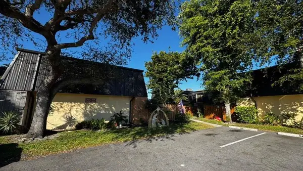 2494 Waterside Drive #4c, Lake Worth, FL 33461