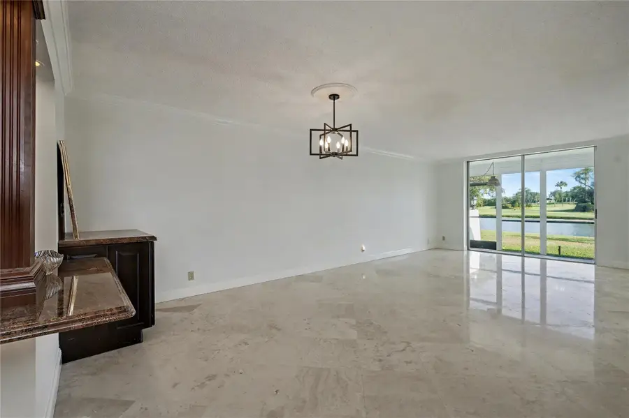 9320 S Hollybrook Lake Dr #103, Pembroke Pines, FL 33025 - Image #3
