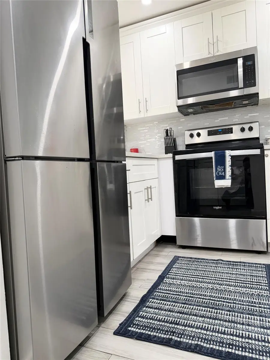 2950 W Sunrise Lks Dr #106, Sunrise, FL 33322 - Image #2