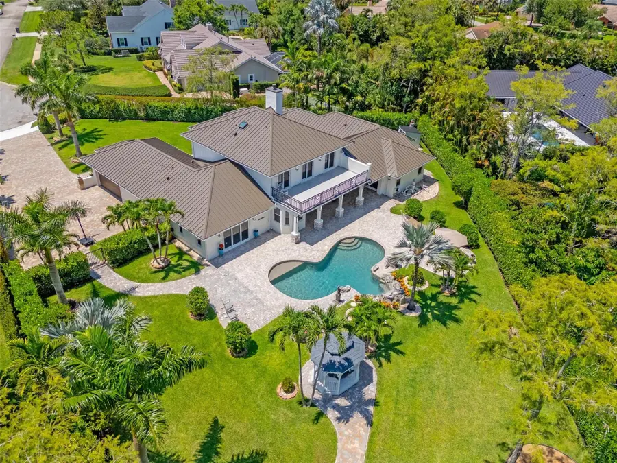 15995 Meadow Wood Drive, Wellington, FL 33414 - Image #2