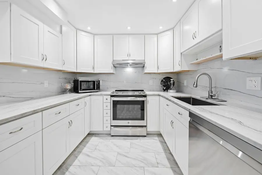 3505 Oaks Way #506, Pompano Beach, FL 33069 - Image #3