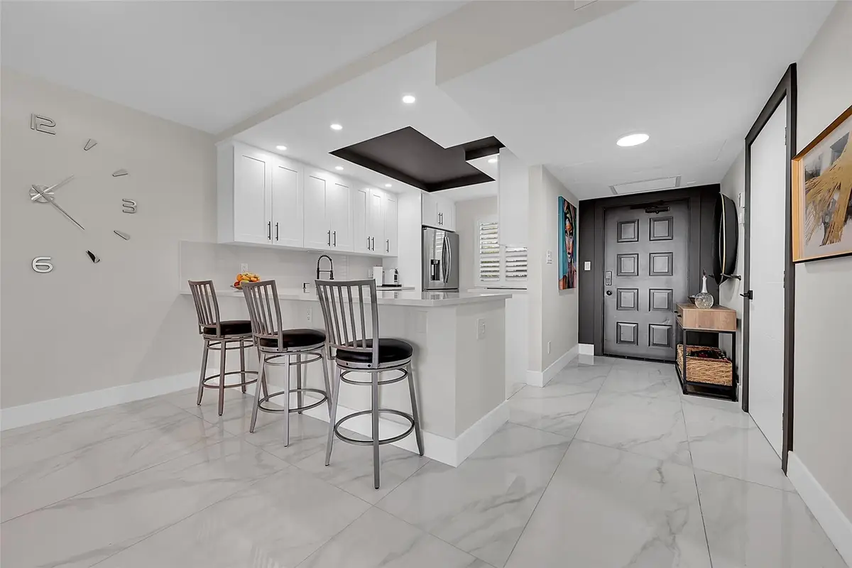 3980 Oaks Clubhouse Dr #505, Pompano Beach, FL 33069 - Image #1