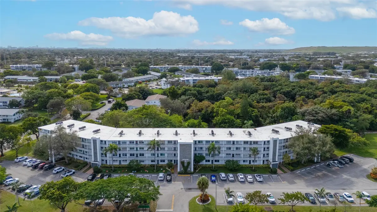 1032 Oakridge D #1032, Deerfield Beach, FL 33442 - Image #1