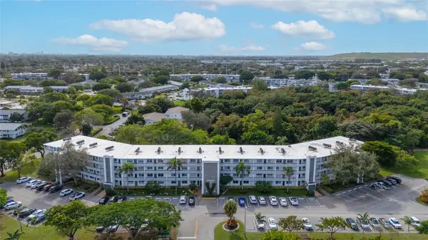 1032 Oakridge D #1032, Deerfield Beach, FL 33442