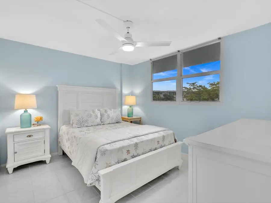 109 Royal Park Dr #2F, Oakland Park, FL 33309 - Image #3