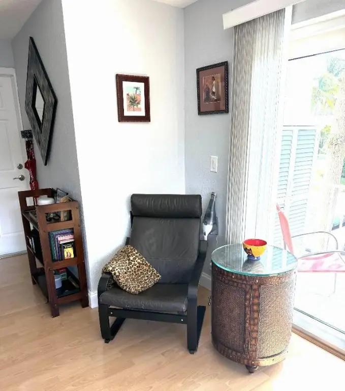 2715 NE 49th Street #205, Fort Lauderdale, FL 33308 - Image #3