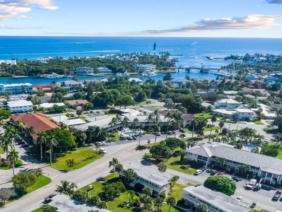 2755 NE 28th Ave #C2, Lighthouse Point, FL 33064 - Image #2