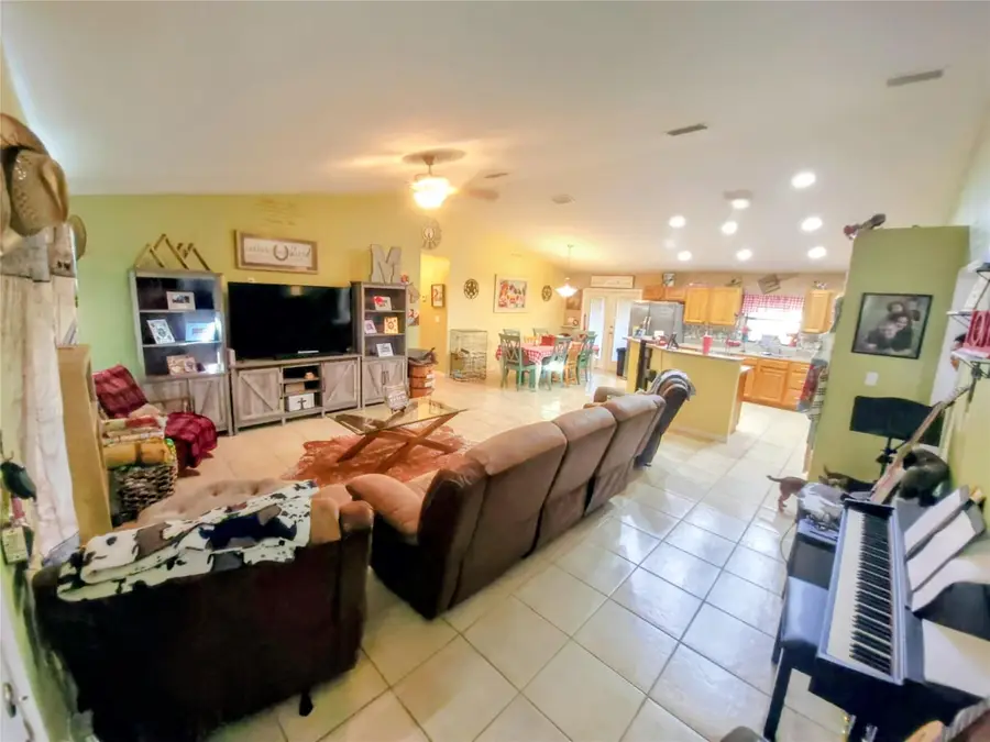 1153 Jerdik Dr, Moore Haven, FL 33471 - Image #2