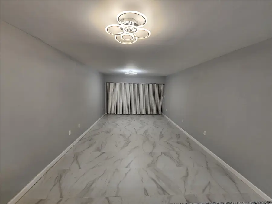 485 N Pine Island Rd #204, Fort Lauderdale, FL 33324 - Image #3