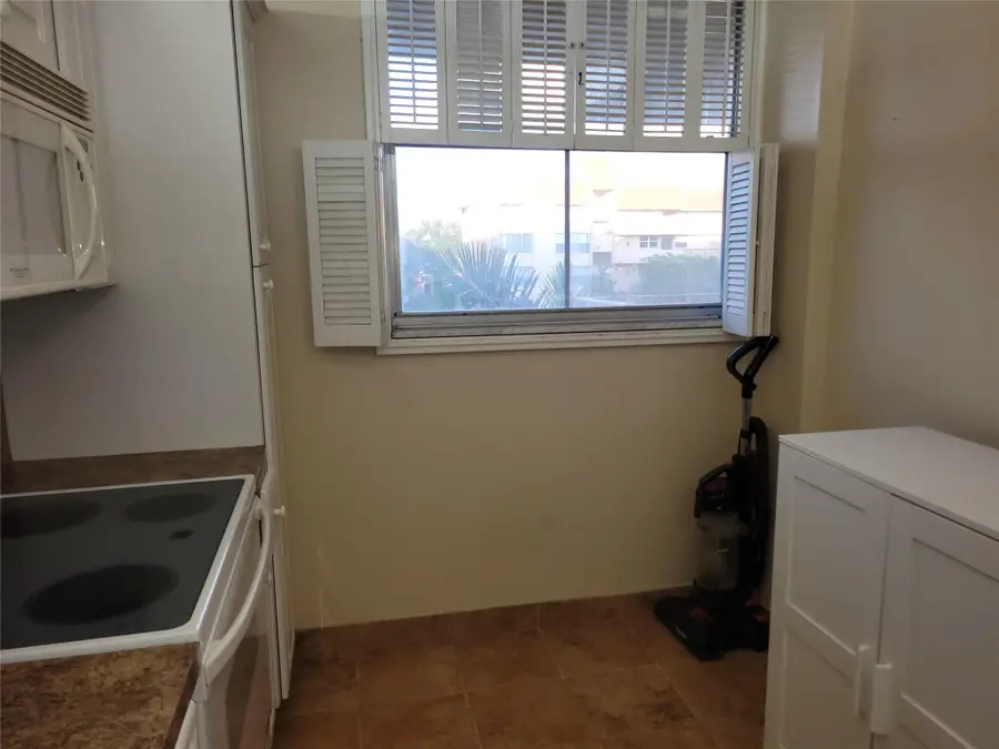 3671 Environ Blvd #468, Lauderhill, FL 33319 - Image #3