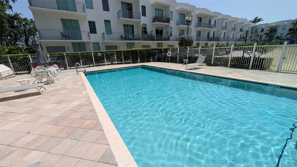 2100 Van Buren St #309, Hollywood, FL 33020 - Image #1