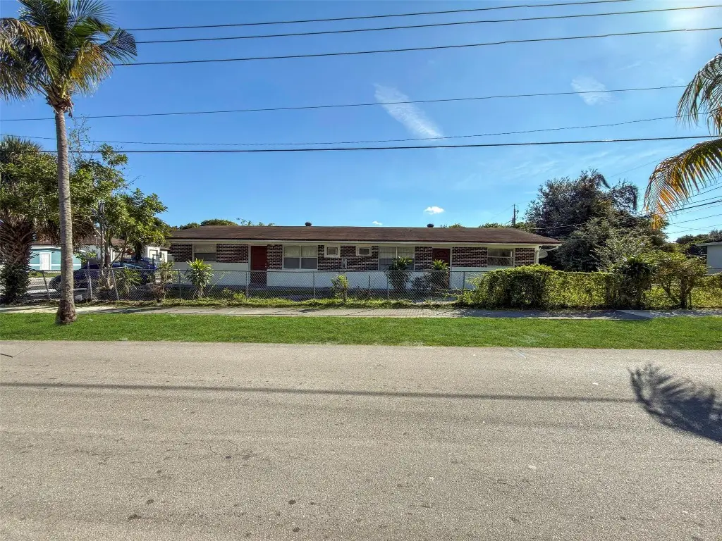 Address Withheld By Seller, Fort Lauderdale, FL 33311 - Image #1