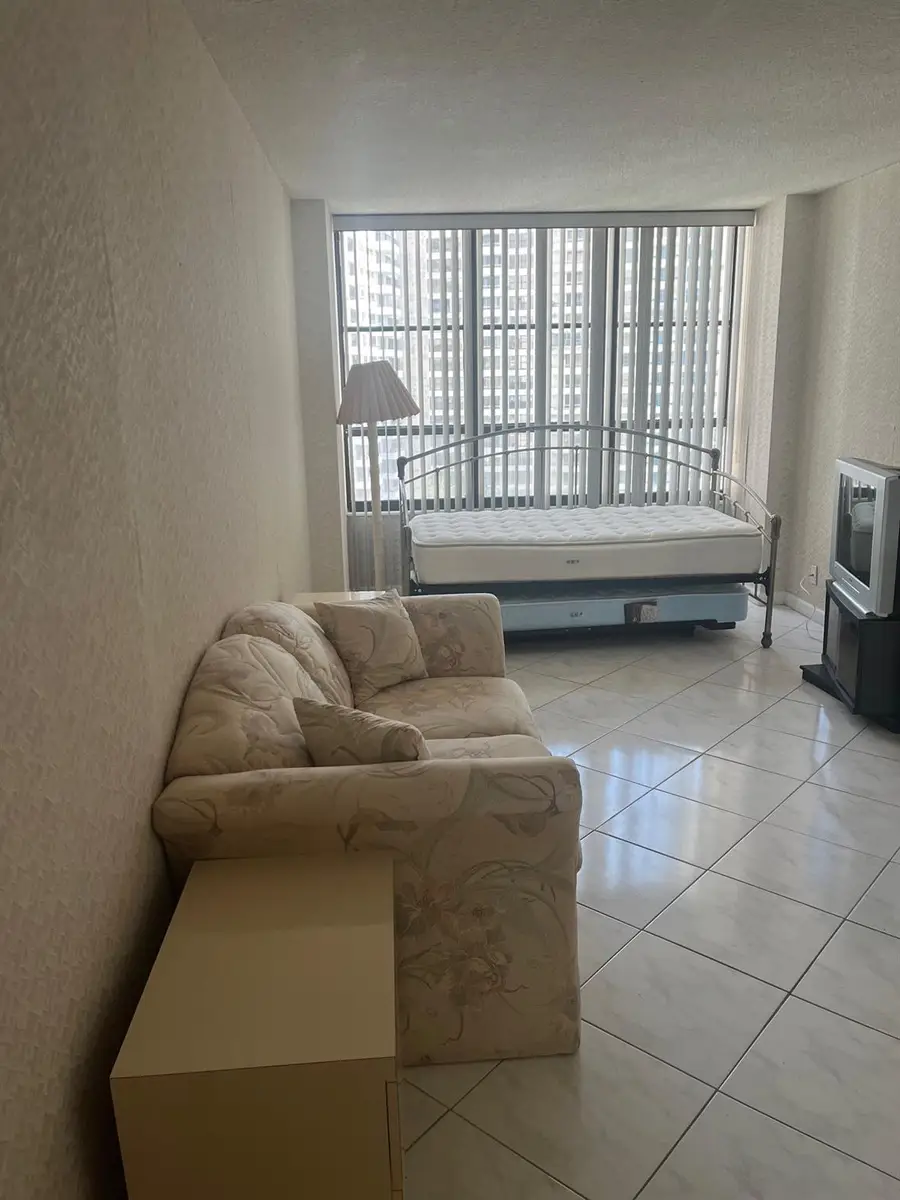 600 Three Islands Blvd #1015, Hallandale Beach, FL 33009 - Image #3