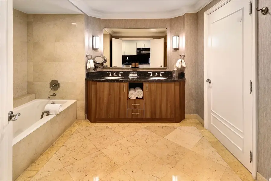 601 N Ft Lauderdale Bch Boulevard #905, Fort Lauderdale, FL 33304 - Image #3