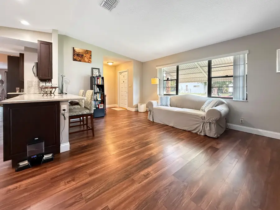 4941 SW 10th St, Margate, FL 33068 - Image #2