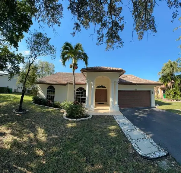 8913 NW 45th Ct, Coral Springs, FL 33065