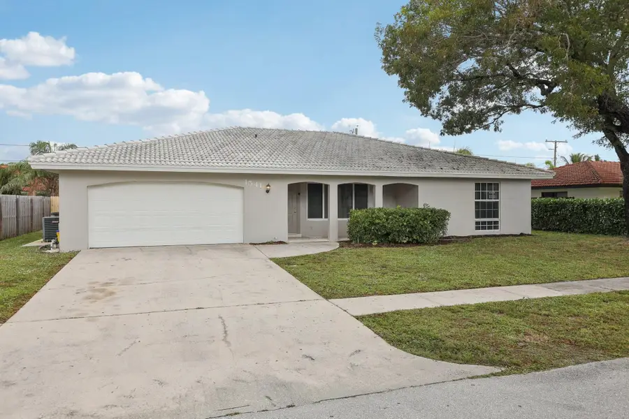 1541 NW 9th St, Boca Raton, FL 33486 - Image #3