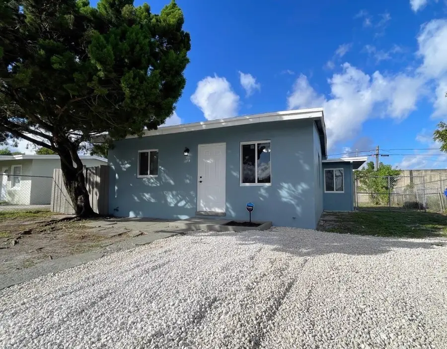 1774 Lauderdale Manor Drive, Fort Lauderdale, FL 33311 - Image #3