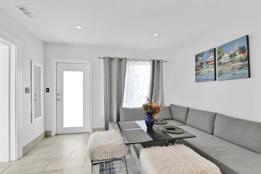 1814 NE 53rd Ct, Pompano Beach, FL 33064 - Image #3